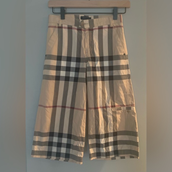 Burberry Nova Checkered Bermuda Kids Shorts - Beige and Red NWT - Picture 1 of 12